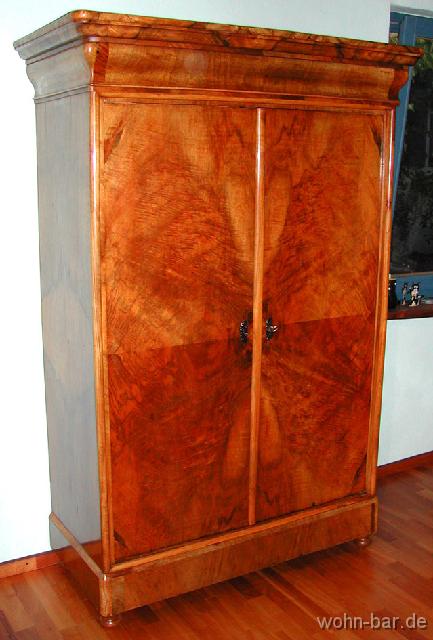 pfaelzer-kleiderschrank-ks01