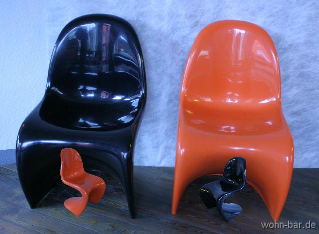 pantonstuehle panton - sthle, fehlbaum/miller produktion von 1971, <br> 3x orange, schwarz verkauft<br>
je stck 240,-euro