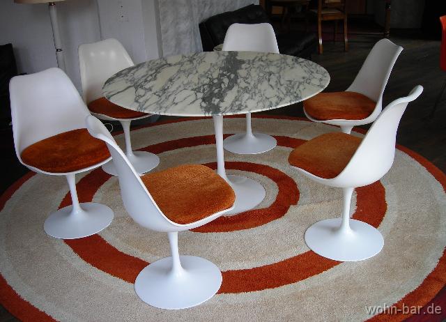 tulipesstisch saarinen tuliptisch mit 6 sthlen,<br>orginal knoll internatinal,ca.1970,<br>
verkauft!